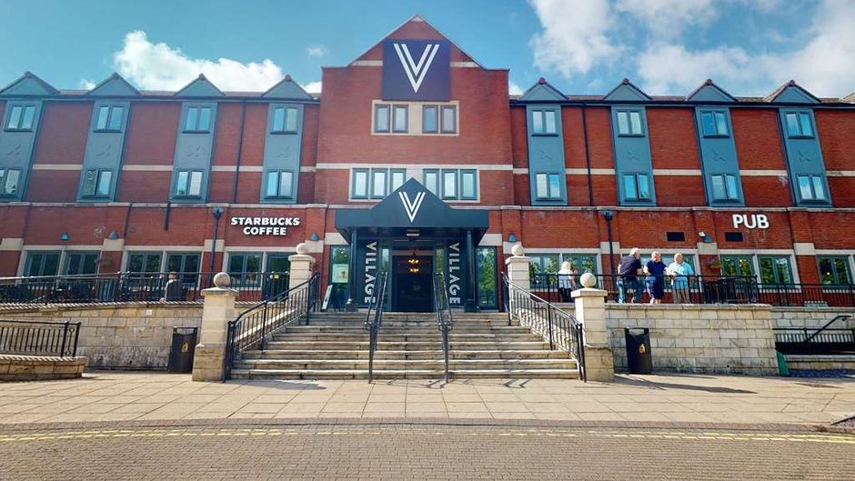 Village Hotel Cardiff Exterior