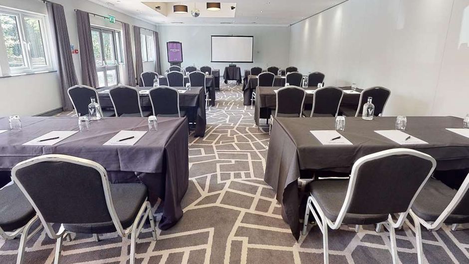 Village Hotel Cardiff Meeting