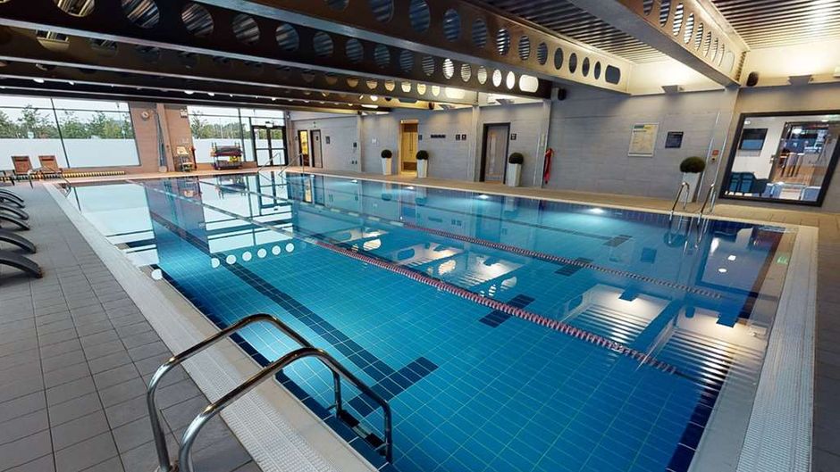 Village Hotel Edinburgh Pool
