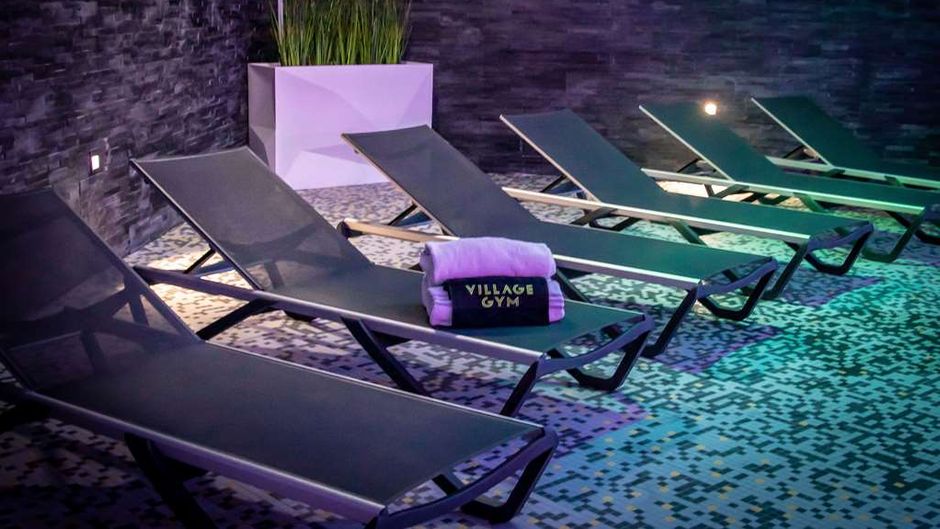 Village Hotel Nottingham Pool
