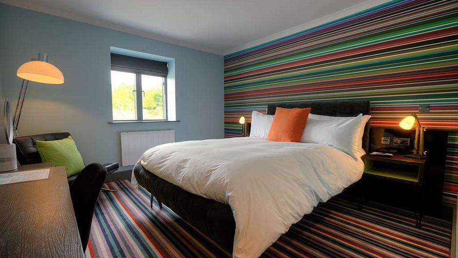 Village Hotel Wirral Room