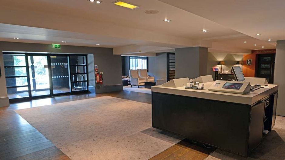 Village Hotel Manchester Cheadle Lobby