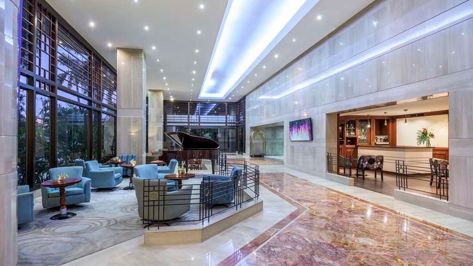 NH Cali Royal Lobby