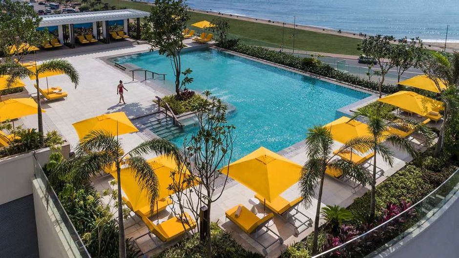 Shangri-La Hotel, Colombo Pool