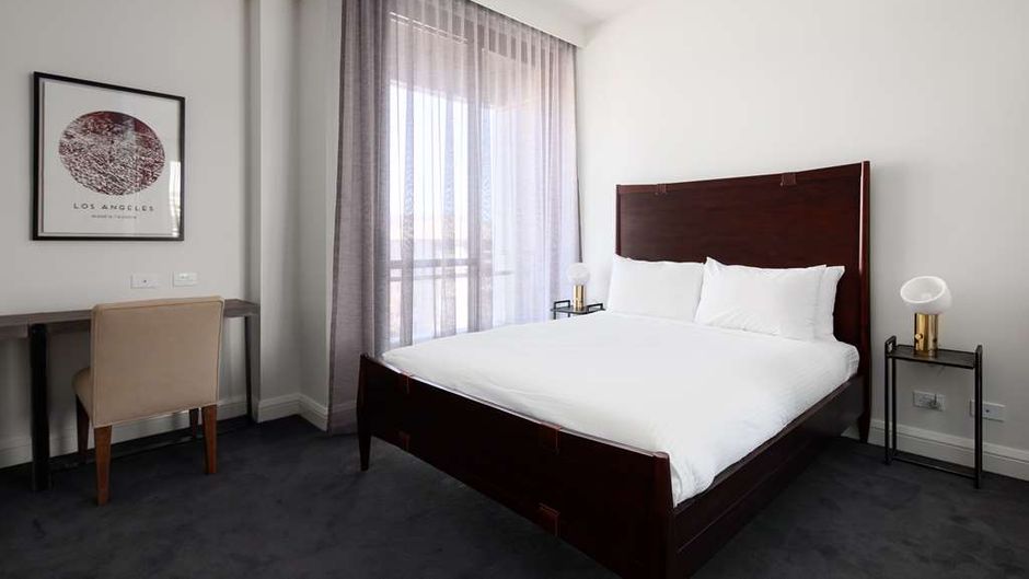 Knightsbridge Canberra Room