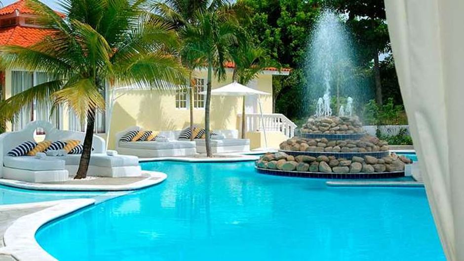 Cofresi Palm Beach Spa Resort Pool