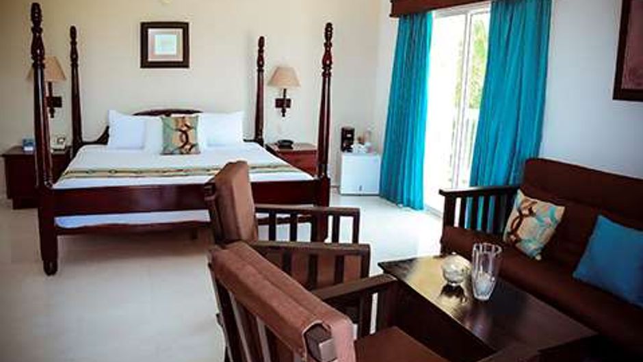 Lifestyle Tropical Beach Resort & Spa Suite