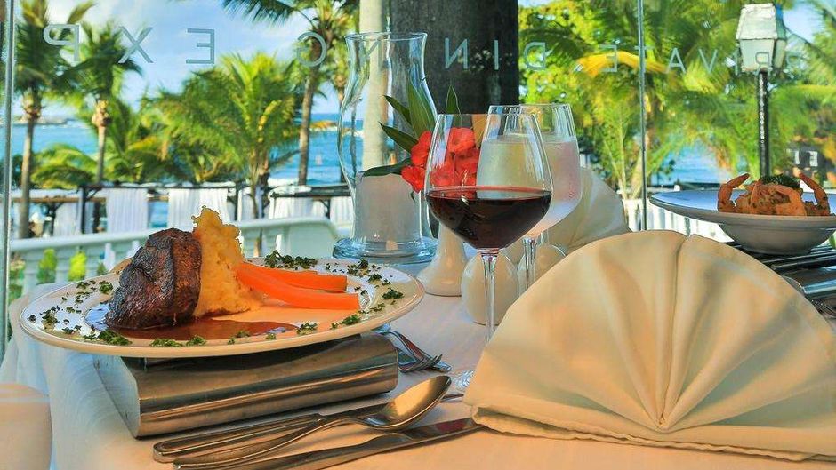 Lifestyle Tropical Beach Resort & Spa Restaurant