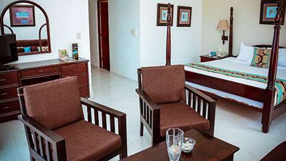 Lifestyle Tropical Beach Resort & Spa Suite