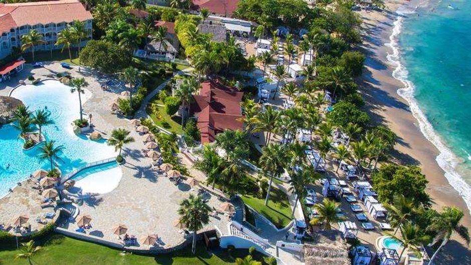 Lifestyle Tropical Beach Resort & Spa Exterior