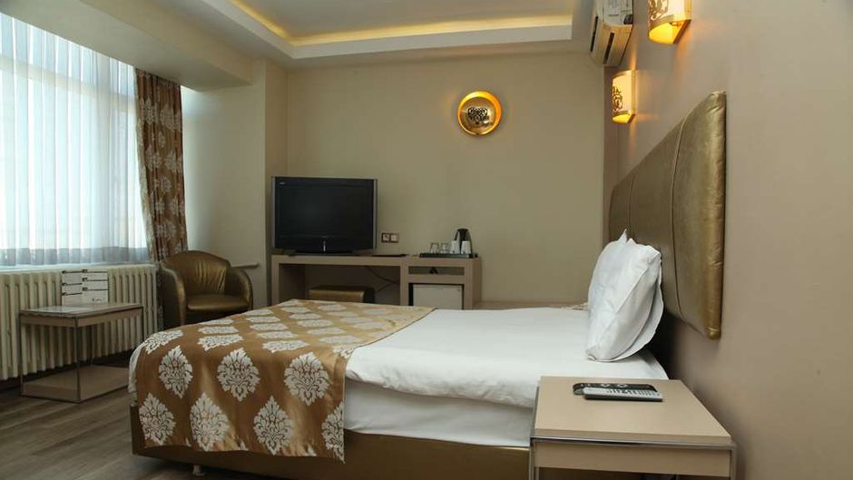Artic Hotel Room