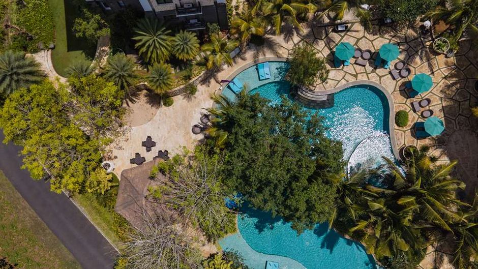 Royal Tulip Springhill Resort Jimbaran Pool