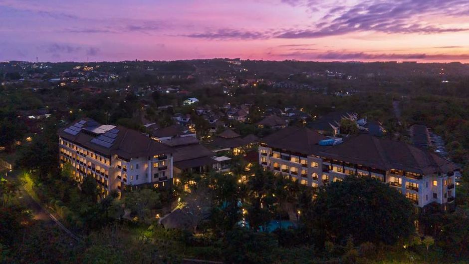 Royal Tulip Springhill Resort Jimbaran Exterior