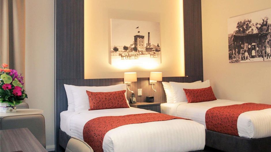 Mercure Orange Exterior
