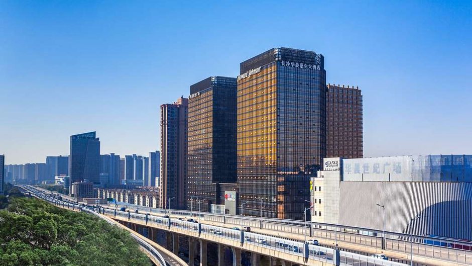 Howard Johnson Huachen Plaza Changsha Exterior