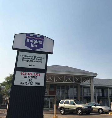 Knights Inn Lethbridge