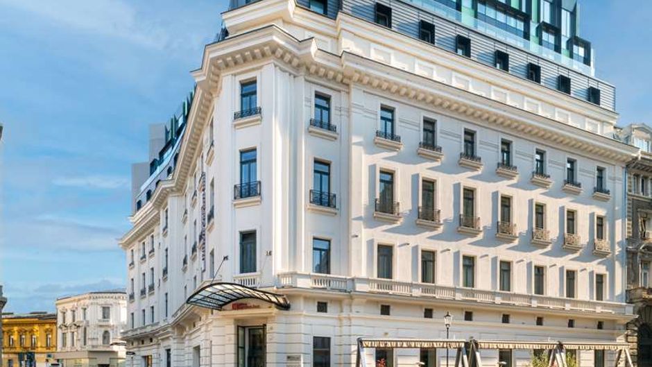 Hilton Garden Inn Bucharest Old Town Exterior
