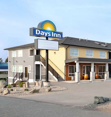 Days Inn 100 Mile House
