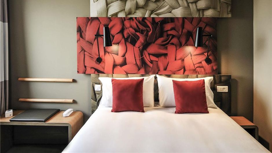 Ibis Casa Voyageurs Room