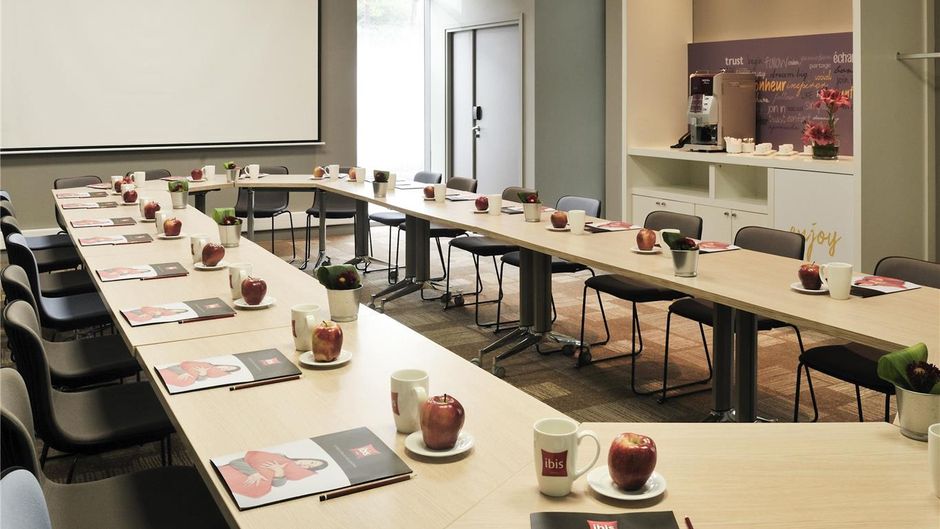 Ibis Casa Voyageurs Meeting