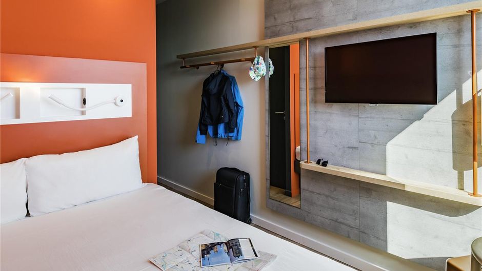 Ibis Budget Gent Centrum Dampoort Exterior