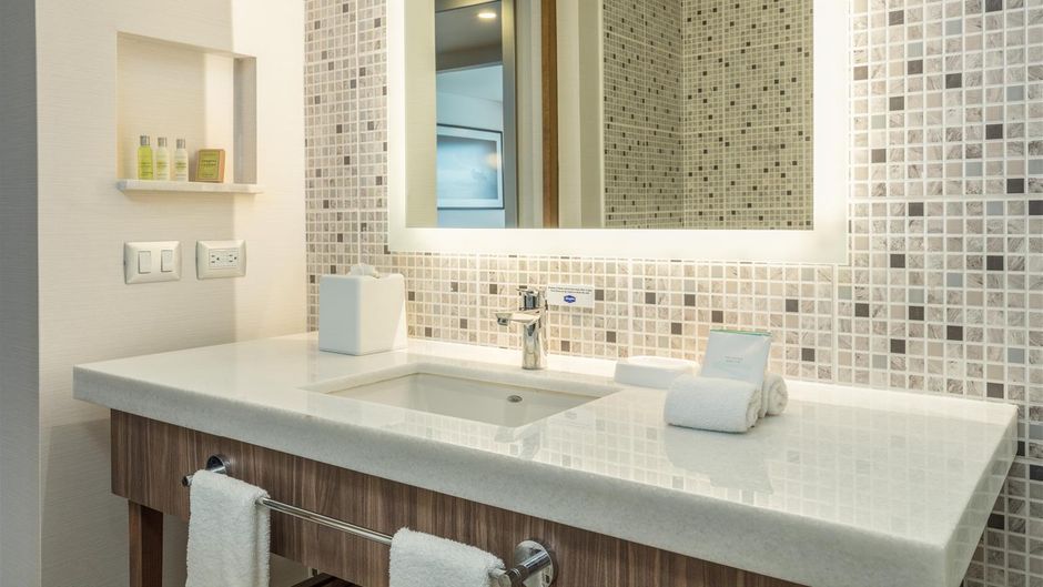 Hampton Inn by Hilton Tijuana Room