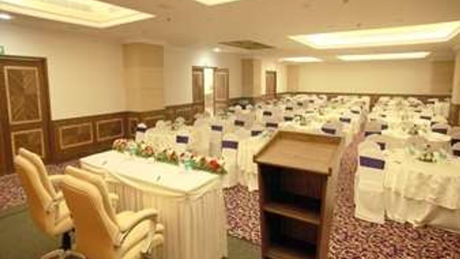 Ramada Plaza by Wyndham Chennai Meeting