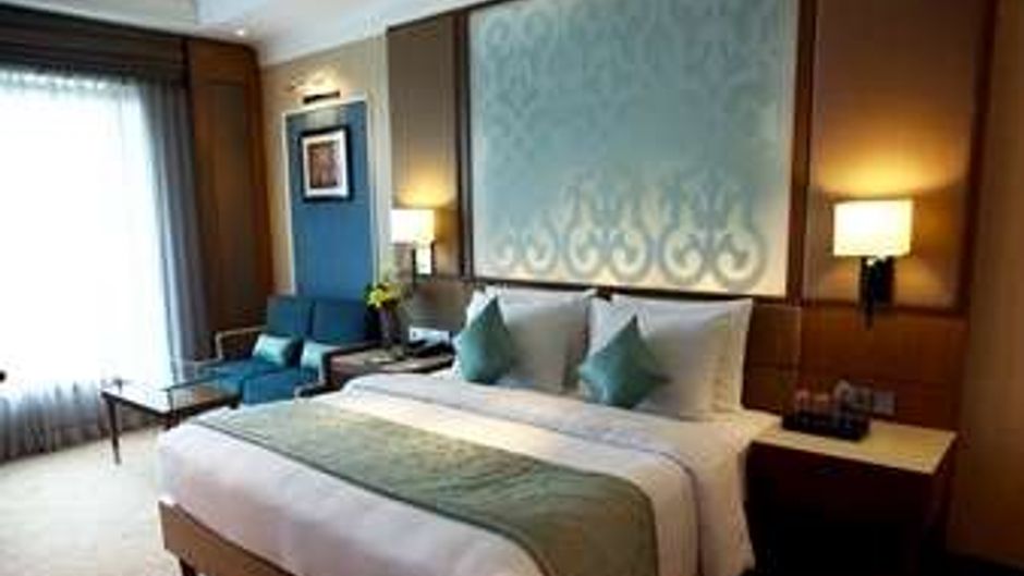 Ramada Plaza by Wyndham Chennai Room