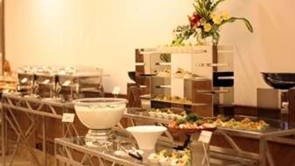 Ramada Plaza by Wyndham Chennai Restaurant