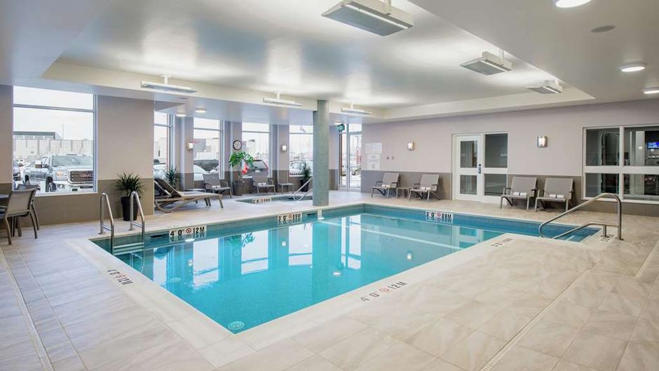 Hilton Garden Inn Winnipeg South Pool