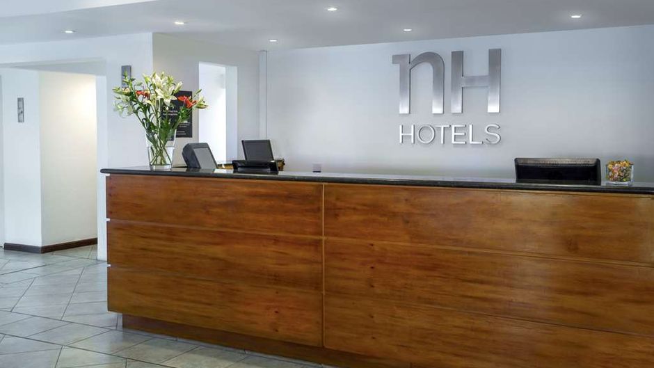 NH Iquique Costa Lobby