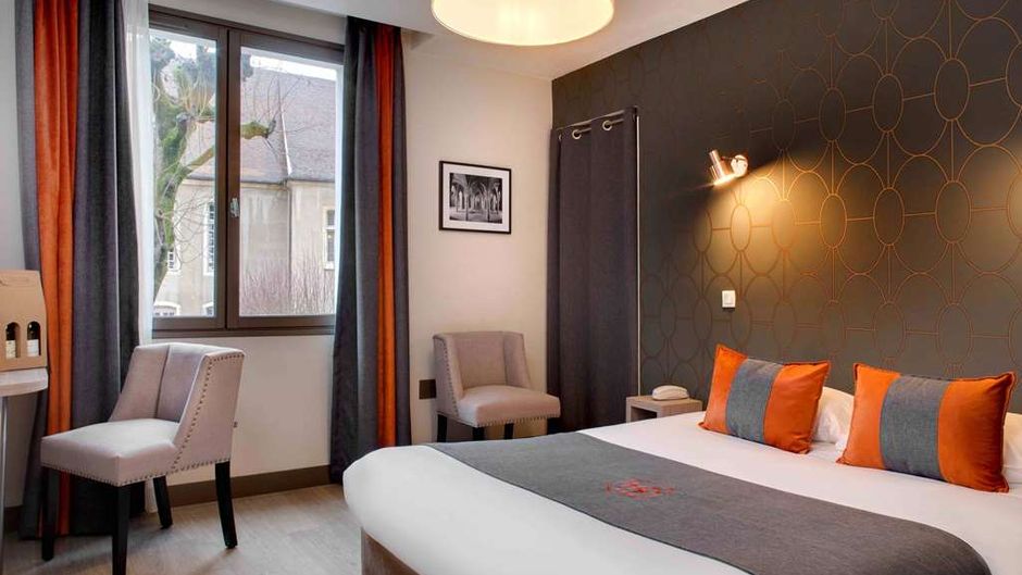 Hotel des Ducs Room