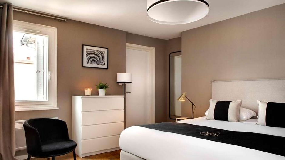 Hotel des Ducs Room