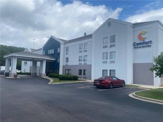 Comfort Inn & Suites