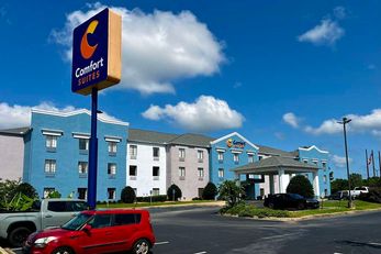 Comfort Suites