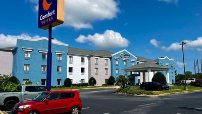 Comfort Suites
