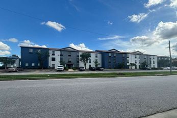 Quality Inn & Suites