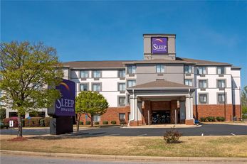 Sleep Inn & Suites