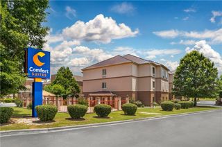 Comfort Suites