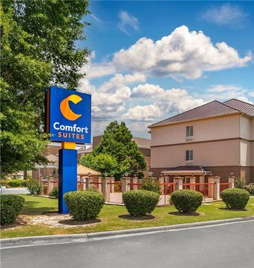 Comfort Suites