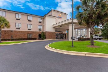 Comfort Suites