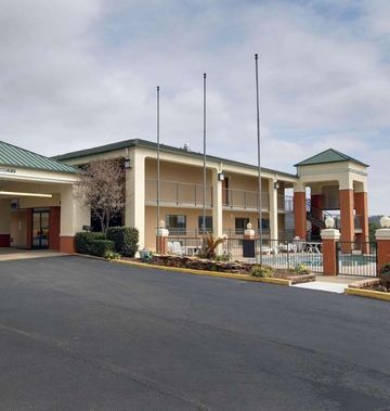 Quality Inn and Suites Clarksville