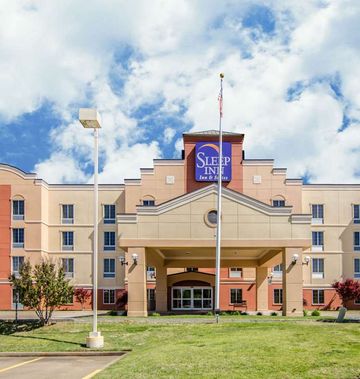 Sleep Inn & Suites