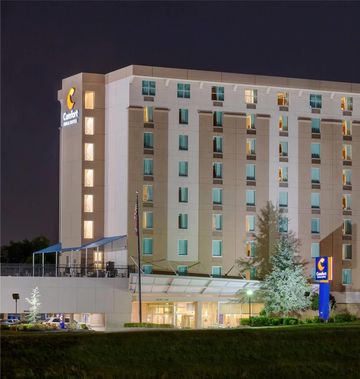 Comfort Inn & Suites Presidential