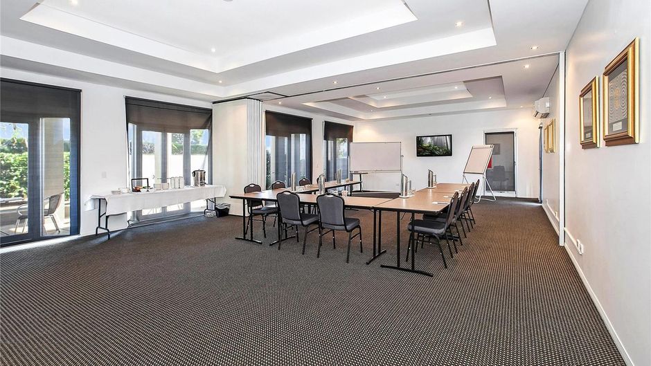 Comfort Inn & Suites Northgate Airport Meeting