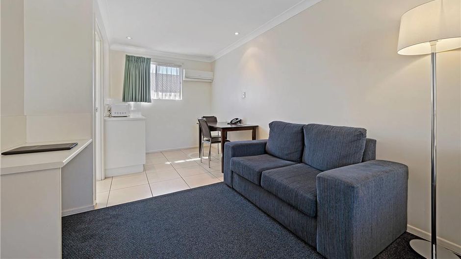 Comfort Inn Glenfield Lobby