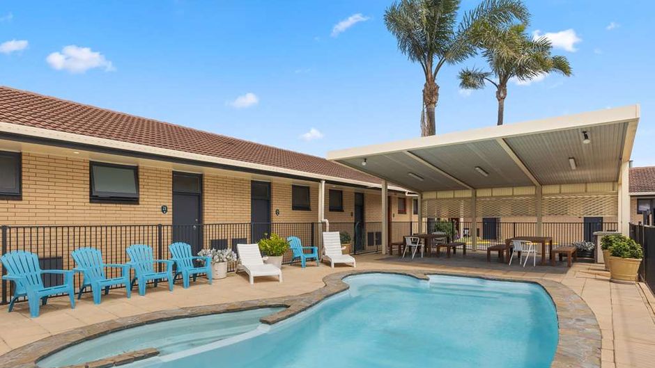 Comfort Inn Pool