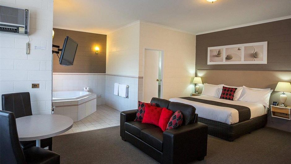 Comfort Inn & Suites King Avenue Room