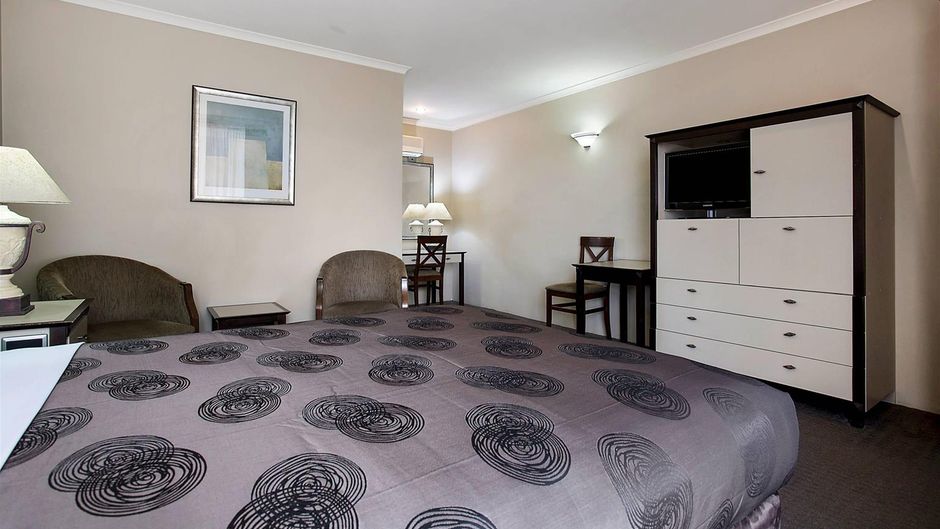 Comfort Inn on Raglan Suite