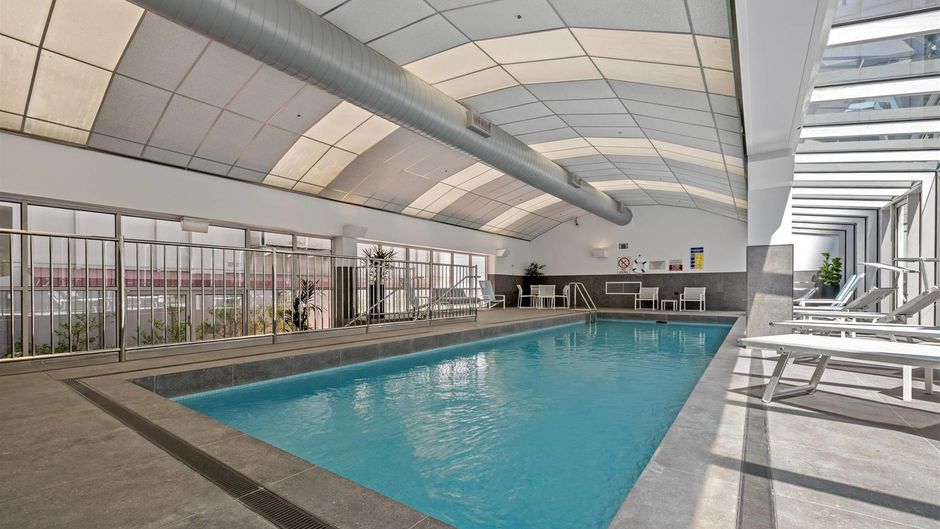 Clarion Suites Gateway Pool